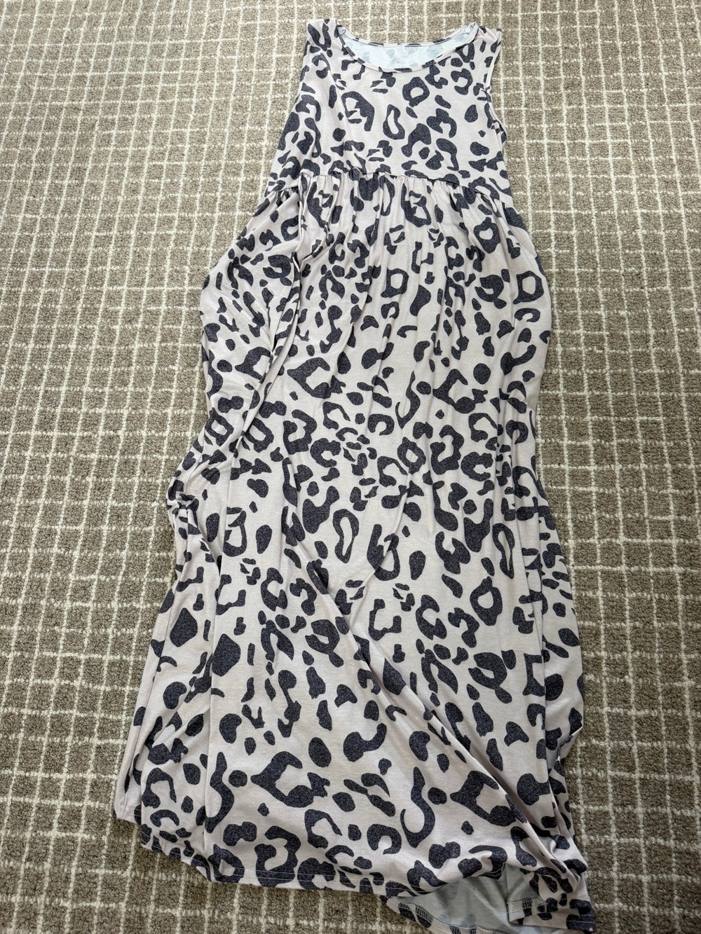 Trendy boutique Beige Maxi Dress with Black Leopard Print